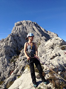 w tle jeszcze nie zagospodarowana jedna z pięknych skał rejonu Vaganac