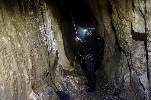 Jaskinia Czarna - trawers