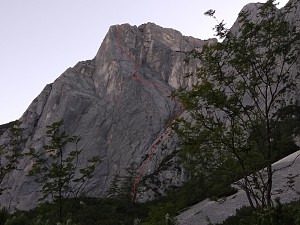 "Nasza ściana" w promieniach wschodzącego słońca.