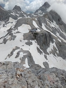 Schronisko Triglavski Dom (2515m)