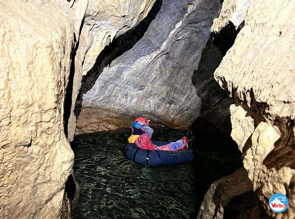 Jaskinia Zimna - między syfony