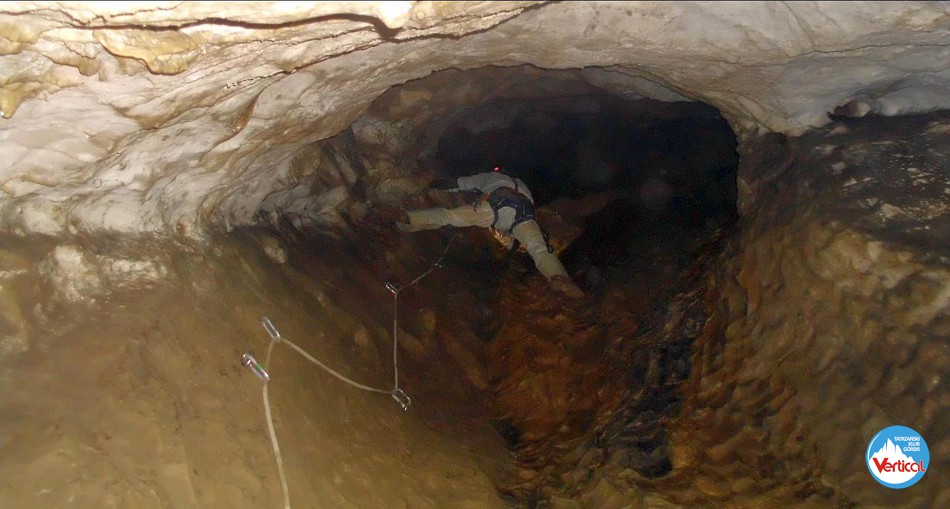 Wspinanie w Jaskini Zimnej.